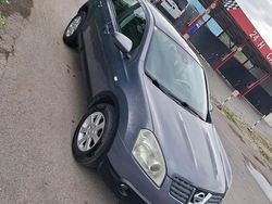Culoarealbastru Utilizat 2007 Nissan Qashqai SUV | 3.200 EUR (Super Preț)