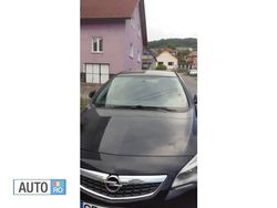 Negru Utilizat 2011 Opel Astra Berlinǎ | 4.700 EUR (Puțin scump)