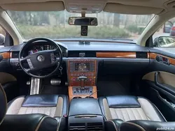 Utilizat 2008 VW Phaeton Berlinǎ | 4.000 EUR