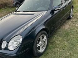 Utilizat 2002 Mercedes E220 Berlinǎ | 1.700 EUR