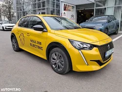 Galbeuriu Utilizat 2023 Peugeot e-208 Allure Hatchback | 24.900 EUR