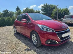 Rosu Utilizat 2018 Peugeot 208 Access Hatchback | 7.550 EUR (Preț OK)