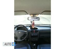 Verde Utilizat 2001 Opel Corsa Hatchback | 1.150 EUR (Preț bun)
