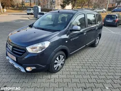 Gri Utilizat 2016 Dacia Lodgy Stepway Monovolum | 5.690 EUR (Preț bun)