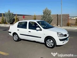 Alb Utilizat 2005 Renault Clio II Berlinǎ | 2.700 EUR