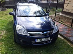 Albastru Utilizat 2008 Opel Astra Break | 2.200 EUR (Preț OK)
