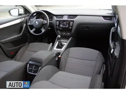 Alb Utilizat 2014 Skoda Octavia Ambition Break | 10.000 EUR (Preț bun)