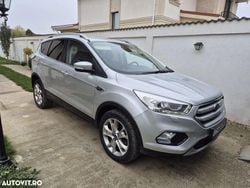 Culoareargint Utilizat 2019 Ford Kuga SUV | 14.900 EUR (Preț bun)