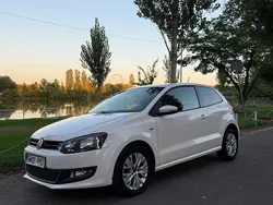 Culoarealb Utilizat 2013 VW Polo Life Hatchback | 3.800 EUR (Super Preț)