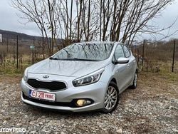 Culoareargint Utilizat 2015 Kia Ceed Hatchback | 5.790 EUR (Preț bun)