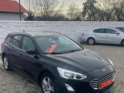 Culoarenegru Utilizat 2019 Ford Focus Champions Edition Break | 8.990 EUR (Preț bun)