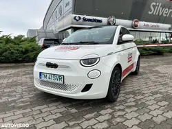 Alb Utilizat 2023 Fiat 500e Hatchback | 29.999 EUR