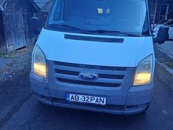 Culoarealb Utilizat 2012 Ford Transit Monovolum | 3.000 EUR (Preț bun)