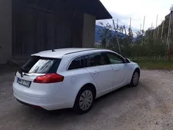Alb Utilizat 2010 Opel Insignia Sport Break | 6.800 EUR