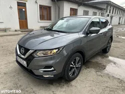 Gri Utilizat 2020 Nissan Qashqai SUV | 15.999 EUR (Preț bun)