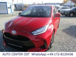 Roșu Utilizat 2023 Toyota Yaris Hybrid Team | 16.143 EUR (Super Preț)