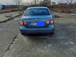 Gri Utilizat 2008 VW Jetta Berlinǎ | 3.100 EUR (Preț OK)