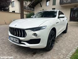 Culoarealb Utilizat 2017 Maserati Levante SUV | 29.999 EUR (Preț OK)