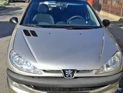 Gri Utilizat 2008 Peugeot 206 | 2.500 EUR (Preț OK)