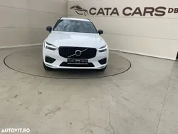Alb Utilizat 2021 Volvo XC60 R-Design SUV | 24.990 EUR (Preț bun)