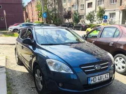Culoarealbastru Utilizat 2010 Kia Ceed Vision Hatchback | 3.499 EUR (Scump)