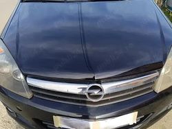 Utilizat 2007 Opel Astra Coupe | 1.600 EUR