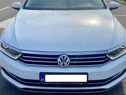 Alb Utilizat 2016 VW Passat Highline Berlinǎ | 22.500 EUR (Scump)