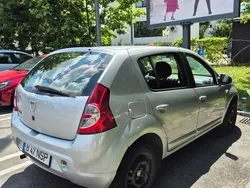 Gri Utilizat 2012 Dacia Sandero Lauréate Hatchback | 3.950 EUR