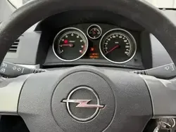 Utilizat 2006 Opel Astra | 2.400 EUR (Preț OK)