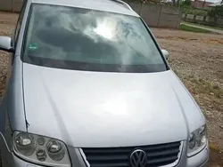 Utilizat 2005 VW Touran Monovolum | 3.050 EUR (Puțin scump)