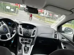 Alb Utilizat 2013 Ford Focus Hatchback | 3.850 EUR (Preț bun)