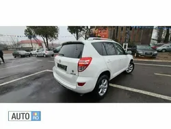 Alb Utilizat 2012 Toyota RAV4 SUV | 9.999 EUR (Preț bun)