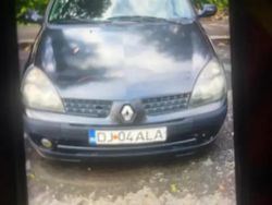 Utilizat 2004 Renault Clio II Hatchback | 950 EUR (Preț bun)