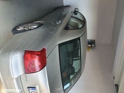 Argint Utilizat 2006 Toyota Avensis Berlinǎ | 3.950 EUR (Puțin scump)
