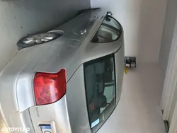 Argint Utilizat 2006 Toyota Avensis Berlinǎ | 3.950 EUR (Puțin scump)