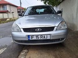 Utilizat 2010 Lada Priora Hatchback | 580 EUR