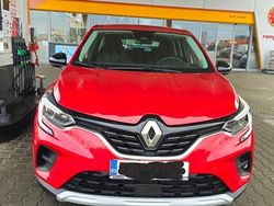 Rosu Utilizat 2022 Renault Captur SUV | 17.500 EUR (Scump)
