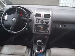 Utilizat 2010 VW Touran Monovolum | 3.900 EUR (Super Preț)