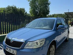 Albastru Utilizat 2012 Skoda Octavia Ambiente Break | 3.500 EUR (Preț bun)
