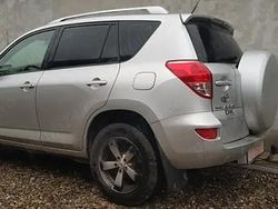 Culoareargint Utilizat 2006 Toyota RAV4 SUV | 1.400 EUR (Super Preț)