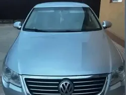 Gri Utilizat 2008 VW Passat Berlinǎ | 3.000 EUR (Preț bun)