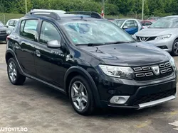 Negru Utilizat 2017 Dacia Sandero Prestige Hatchback | 6.250 EUR (Preț OK)