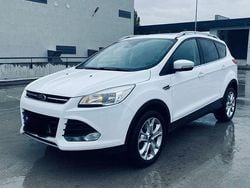Culoarealb Utilizat 2015 Ford Kuga SUV | 9.800 EUR (Preț OK)