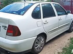 Alb Utilizat 1997 VW Polo Berlinǎ | 800 EUR