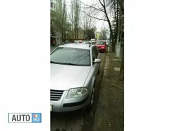 Gri Utilizat 2002 VW Passat Break | 1.200 EUR (Super Preț)
