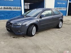 Gri Utilizat 2005 Ford Focus Sport | 900 EUR (Super Preț)