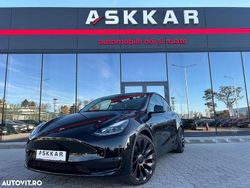 Culoarenegru Utilizat 2022 Tesla Model Y Performance SUV | 40.799 EUR (Puțin scump)