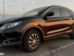 Culoarealte culori Utilizat 2016 Nissan Qashqai Tekna SUV | 16.000 EUR (Puțin scump)