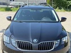Culoarenegru Utilizat 2019 Skoda Octavia Ambition Break | 13.900 EUR (Preț OK)