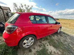 Utilizat 2007 Opel Astra Hatchback | 1.100 EUR (Preț bun)